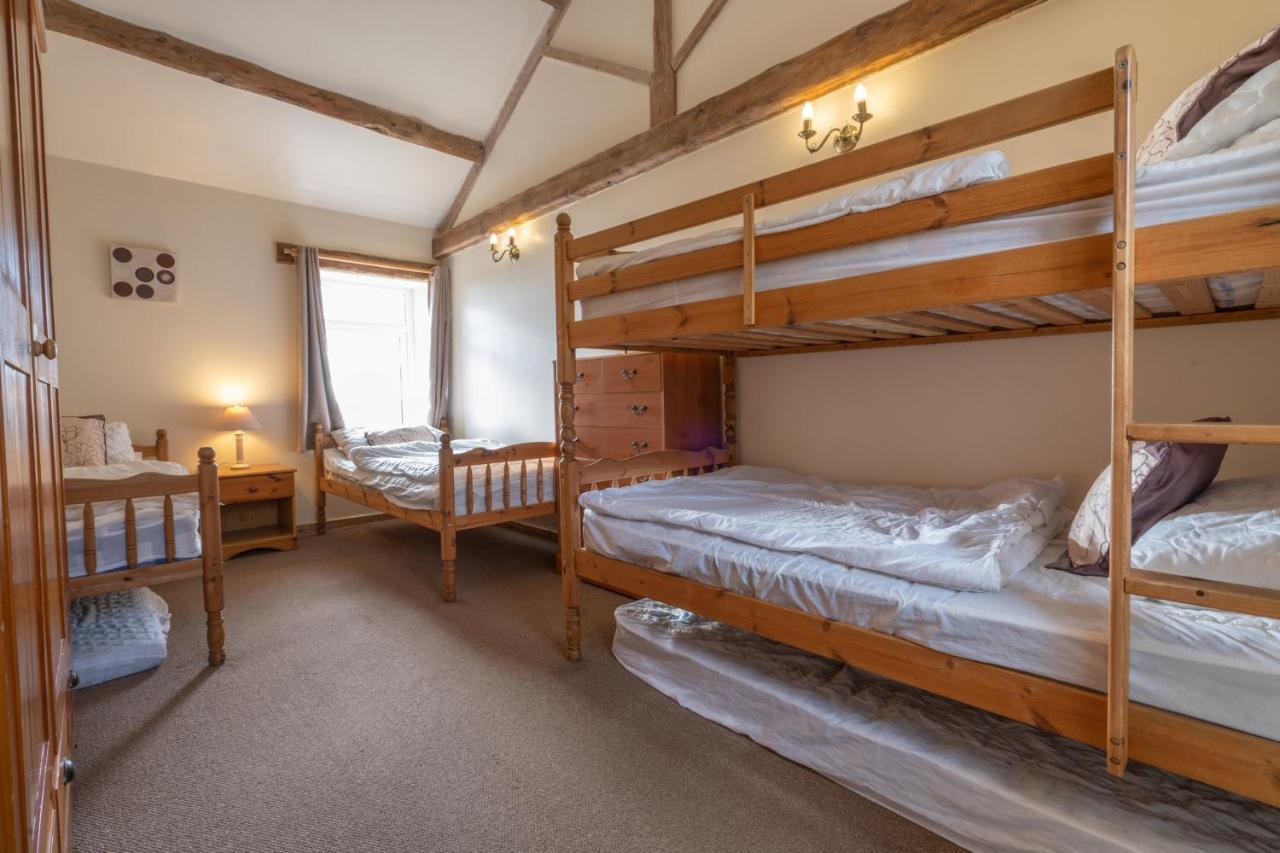 Hulmes Vale House - Sleeps 14 - Peak District Villa บักซ์ตัน ภายนอก รูปภาพ